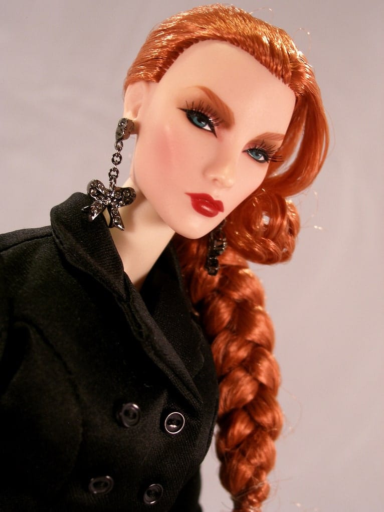 Dark Swan Elise Jolie