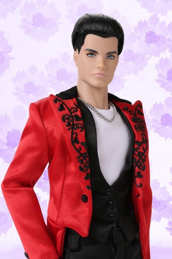 Cabot Clark (fashion: Lover Boy)