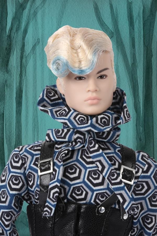 Tate Tanaka (fashion: Completely Mad)